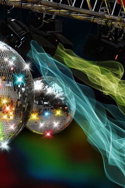 SOIRÉE DISCO FEVER 70S À LA FORTERESSE DE CHÂTEL-SUR-MOSELLE