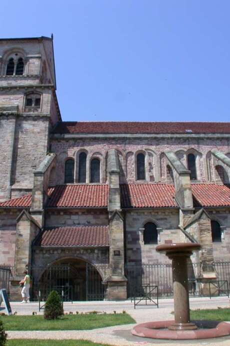 VISITE GUIDEE DE LA BASILIQUE SAINT-MAURICE VISITE GUIDEE DE LA BASILIQUE SAINT-MAURICE