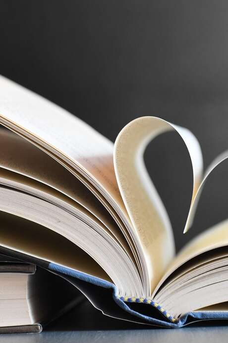 ATELIER CRÉATIF UNE SECONDE VIE POUR LES LIVRES