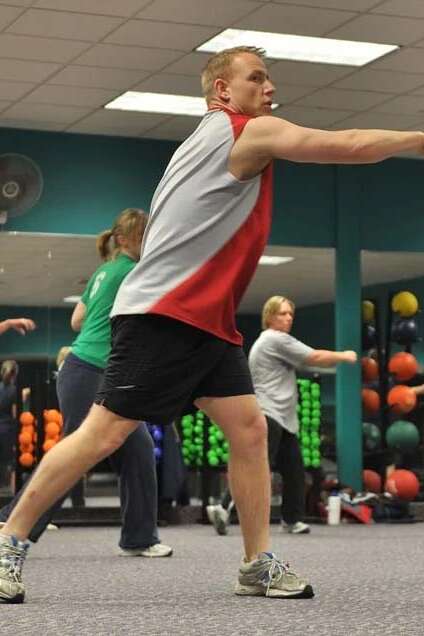 GYMNASTIQUE D'ENTRETIEN POUR ADULTES