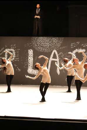 NAHARIN'S VIRUS - THE BATSHEVA ENSEMBLE