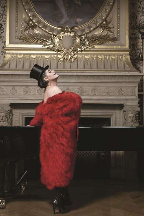 Spectacle : Miss knife forever