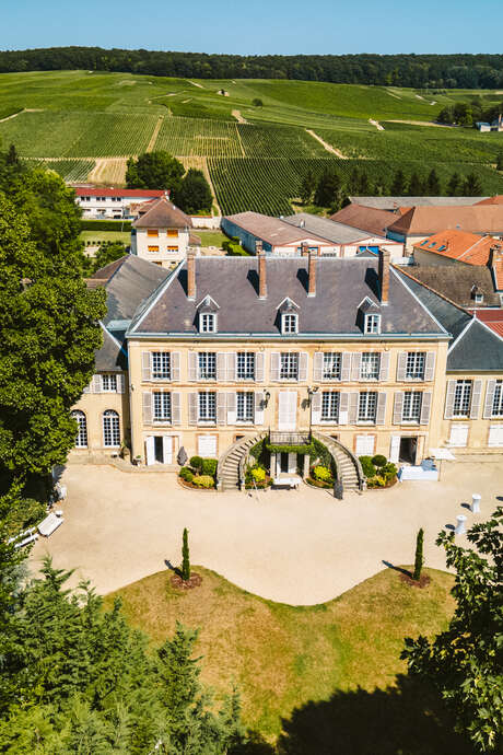Le Château de Pierry - L'été au Château