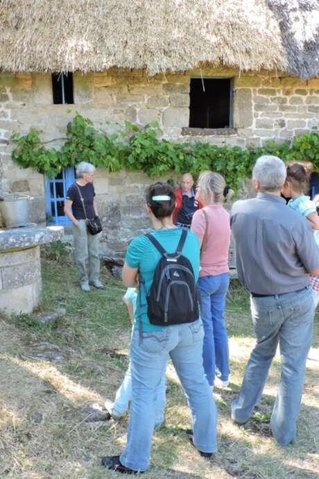 Visite guidée des chaumières