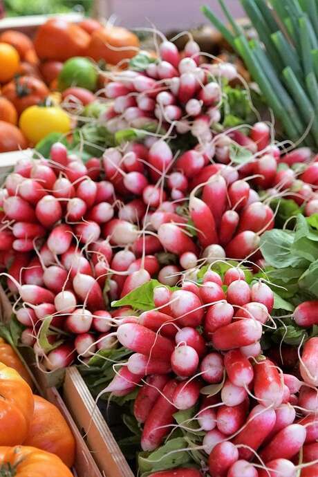 Marché hebdomadaire de Fougères-sur-Bièvre