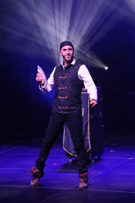 Spectacle : À la recherche des apprentis magiciens