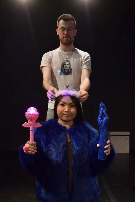 Un "genre" de festival : Théâtre "Le corps du roi" par la Cie à Contrepoil du sens