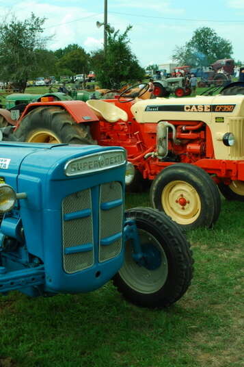 Festival National des Vieilles Mécaniques de Montcléra
