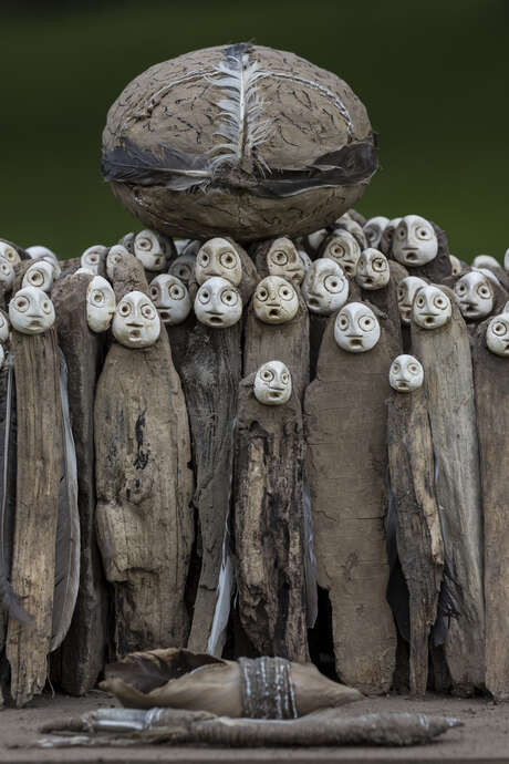 Exposition d'art contemporain "Les Nomades du Silence"