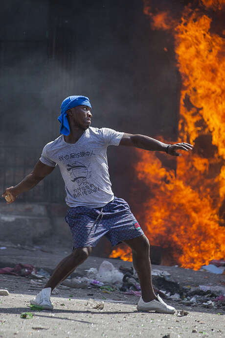Exposition photo et poésie : "Makandal Braise"