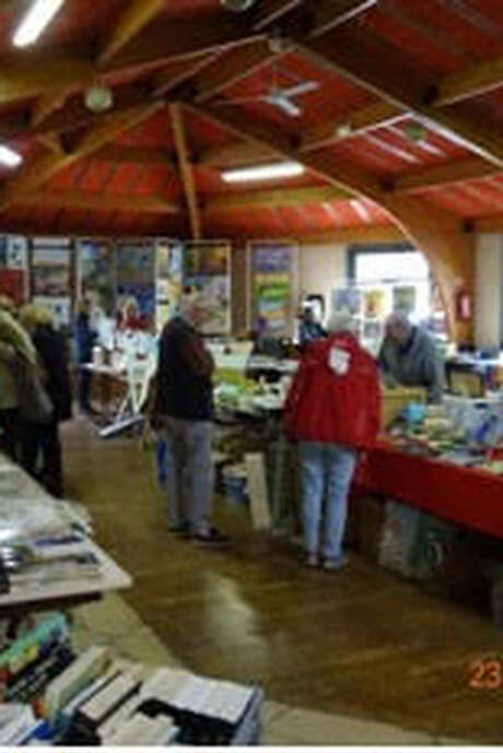 Vide Atelier et bibliothèque à Thégra