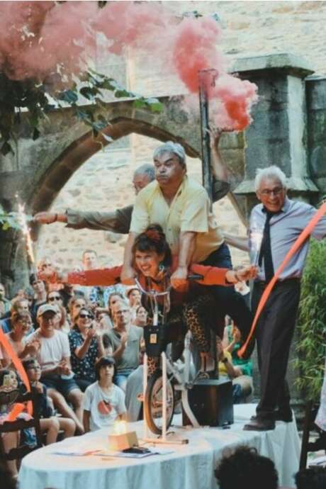 Spectacle à Capdenac-le-Haut : La Grande Tablée - Cie Opus