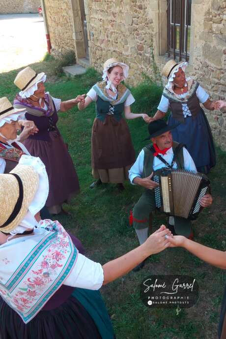 Danses et Musiques Traditionnelles