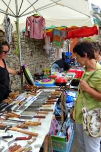 Vide-Greniers et Marché aux Puces