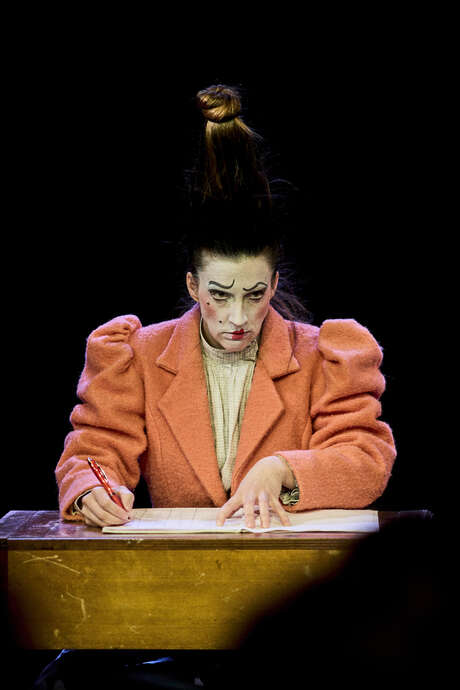 Spectacle de clown - Mademoiselle Touche par la compagnie Füt Füt