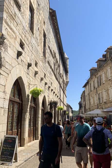Visite du Palais de la Raymondie