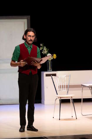 Festival de Théâtre de Figeac, lecture, cinéma, théâtre "ma république à moi", et "la puce à l'oreille", musique "Shamade swing Trio"