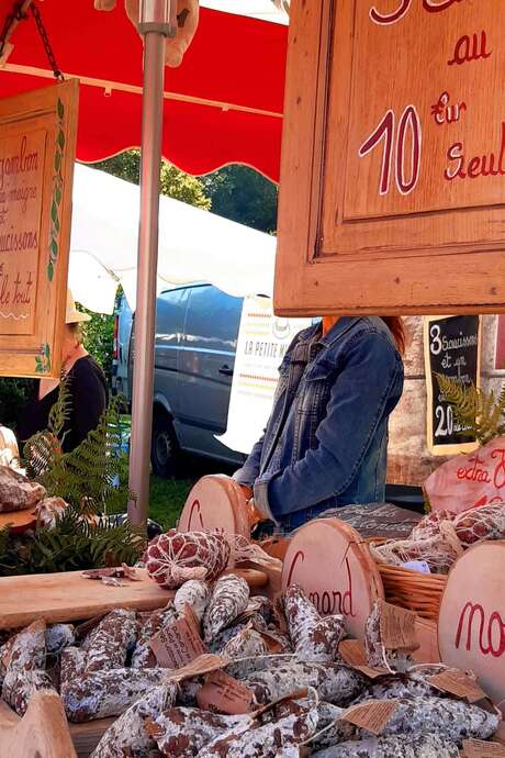 Marché à Cazals