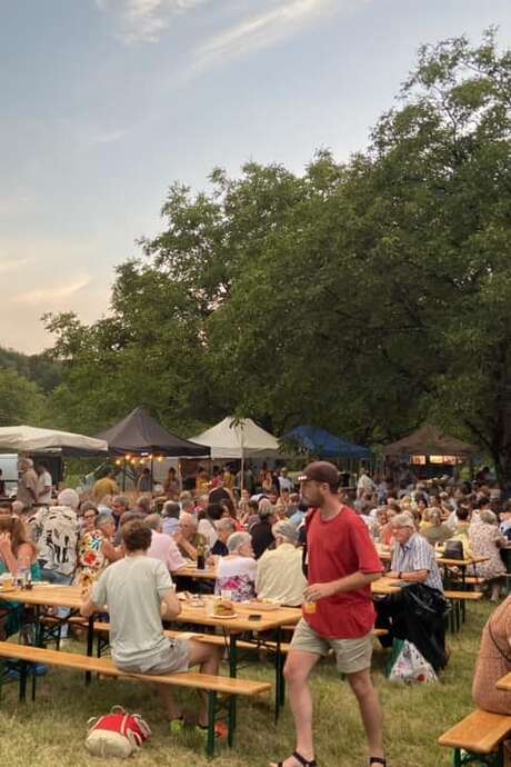 Marché des producteurs dans le cadre de la fête votive
