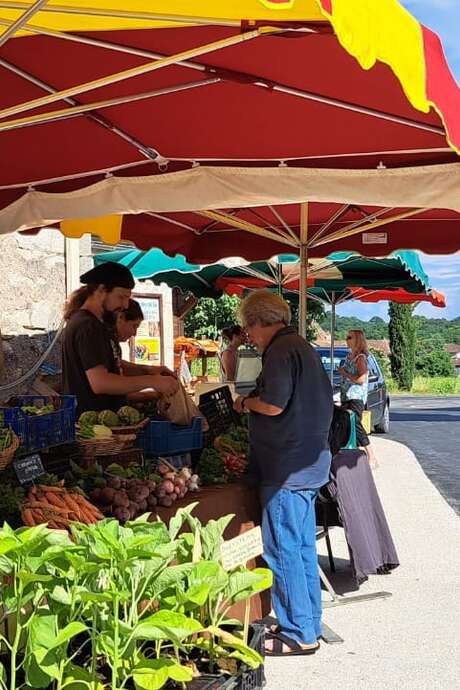 Marché à Lacapelle-Cabanac