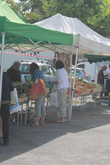 Marché nocturne à Sousceyrac-en-Quercy