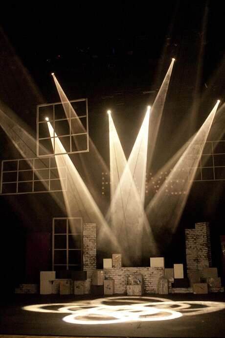 Théâtre "Ça ne tient qu'à un fil" - Troupe vitamine T
