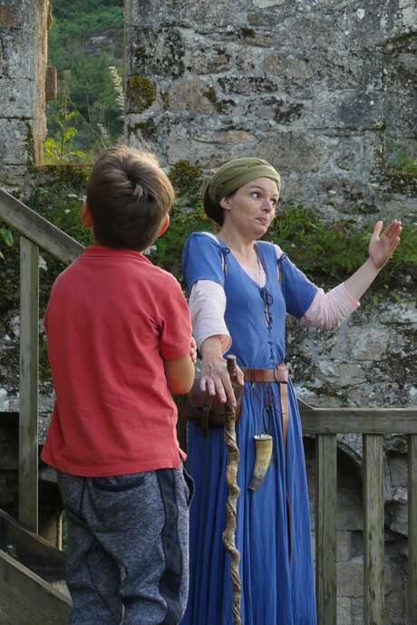 Journées du Patrimoine aux Tours de Merle : visite théâtralisée " Les Tours de Merle se la racontent "