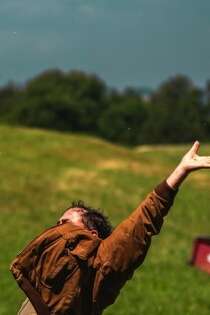 Rendez-vous des curieux - atelier de pratique théâtrale en forêt : vivant-es