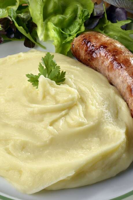 Repas aligot-saucisse à Dégagnac