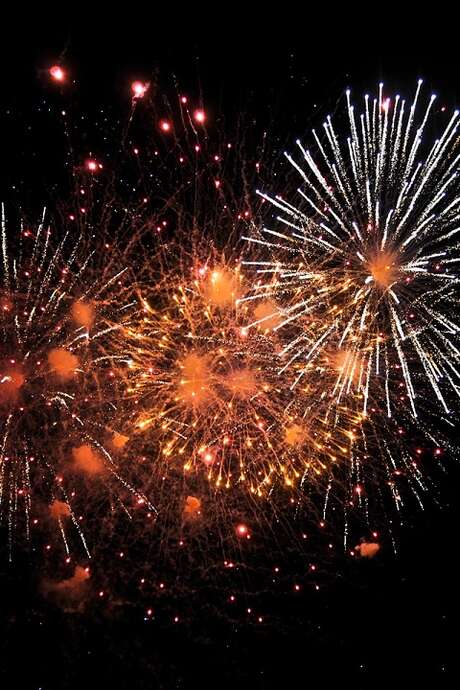 Feu d'artifice à Puy-l'Evêque