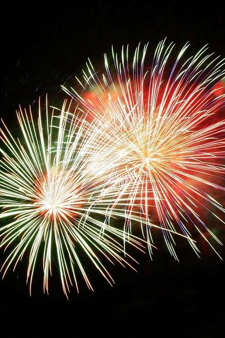 Feu d'artifice à Belfort-du-Quercy