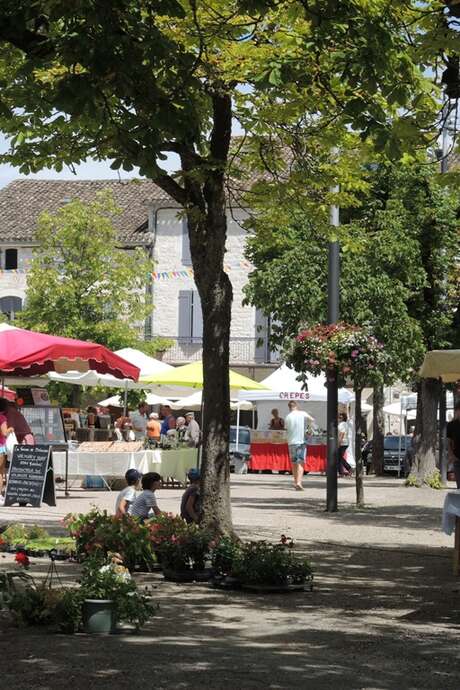 Marché à Castelnau-Montratier