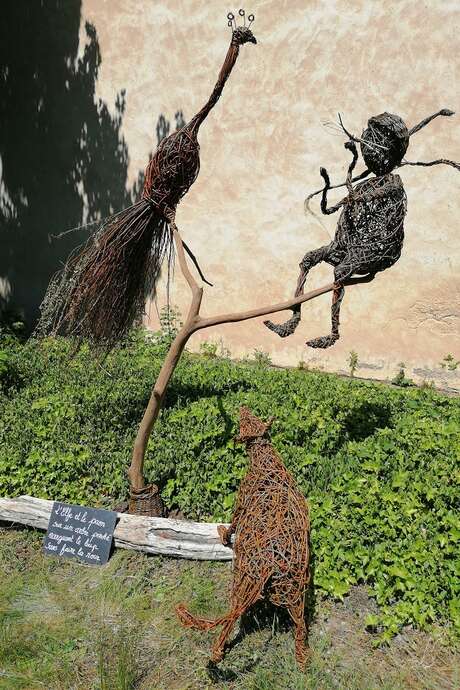 Exposition Voyage en forêt, créations en osier
