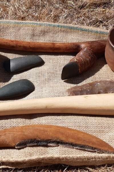 Visite guidée "Mégalithes et boîte à outils"