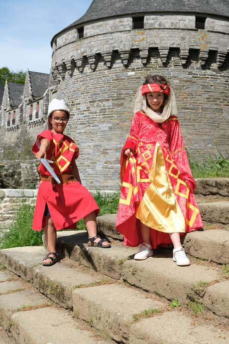 Les enfants en costume ! Quartier médiéval