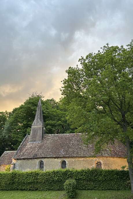 Lumières à l'église Saint-Hilaire de Courtoulin