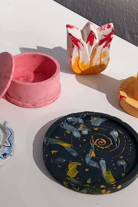 ATELIER MOULAGE EN JESMONITE