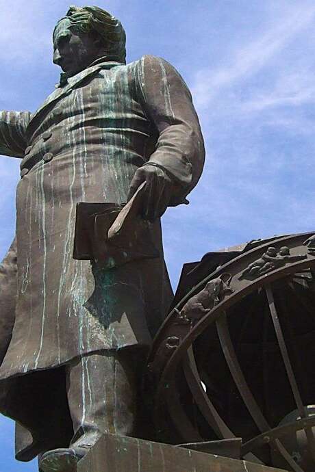 LE BRONZE, MÉTAL DU RÉCIT URBAIN