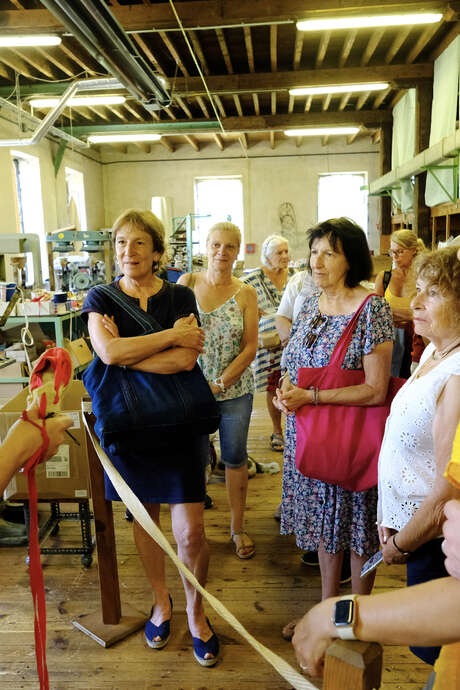 VISITE GUIDÉE DE L’ATELIER DE FABRICATION D’ESPADRILLES