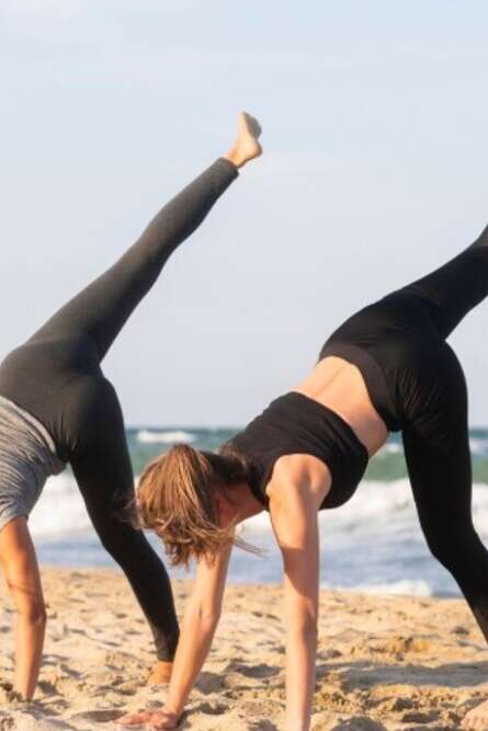PILATES À LA PLAGE