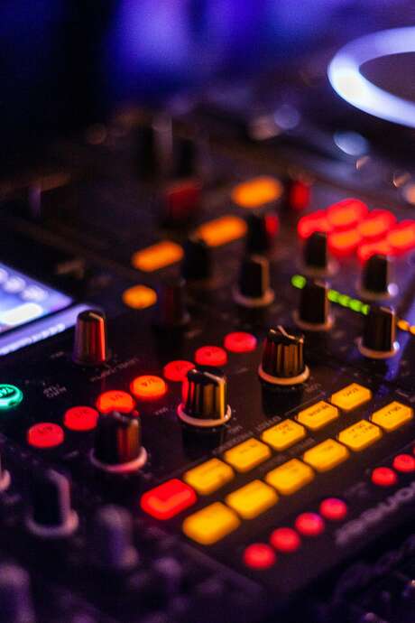 NOËL MAGIQUE AVEC LE PÈRE NOËL ET DJ LAURENT ALLART