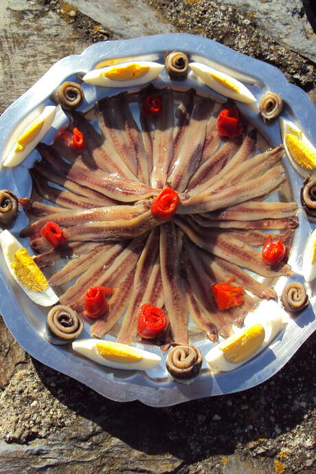 EN COULISSE DÉMONSTRATION DE FILETAGE D'ANCHOIS
