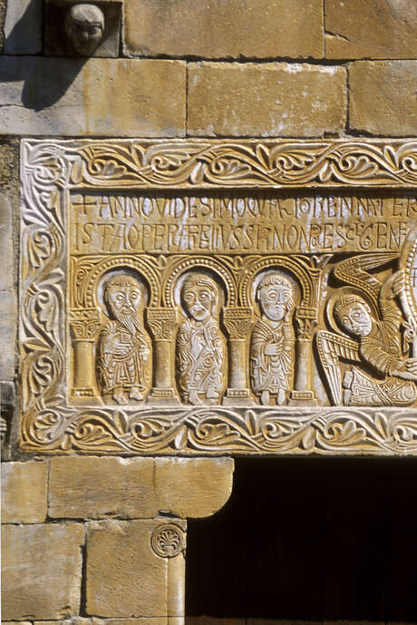 VISITE DE L'ABBAYE DE SAINT-GENIS-DES-FONTAINES