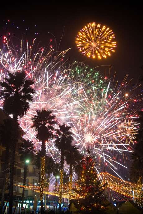 SOIRÉE DU 31 DÉCEMBRE & GRAND FEU D'ARTIFICE