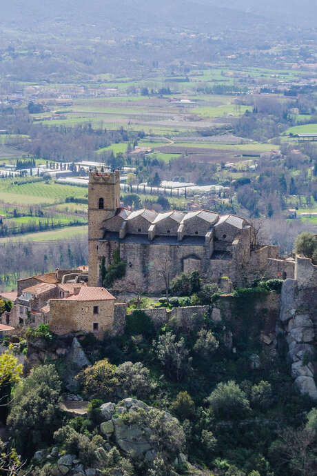 LES BALADES DU CONFLENT : "VISITE DU VILLAGE ET DE L'ÉGLISE D'EUS"