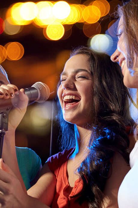 KARAOKÉ