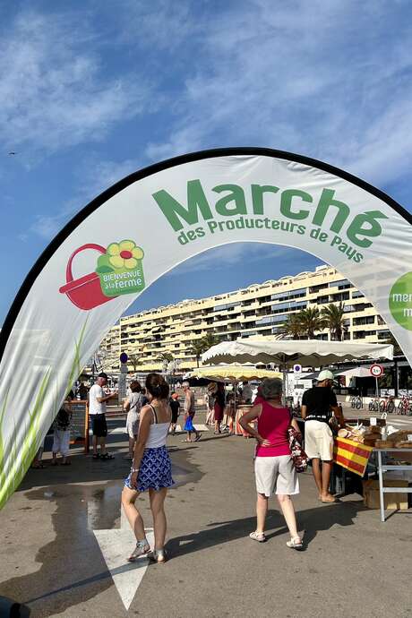 MARCHÉ DE PRODUCTEURS DE PAYS