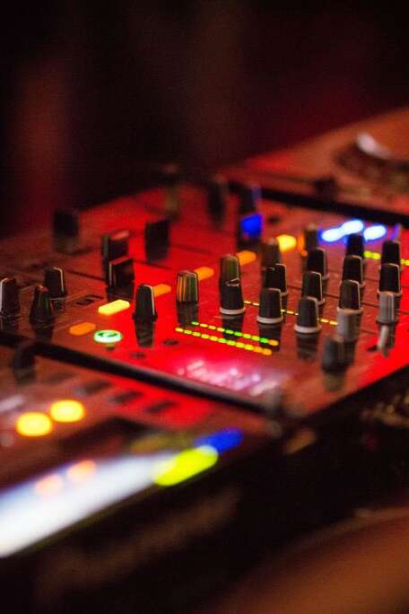 DJ DYLAN