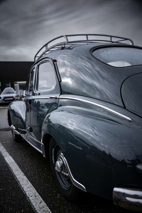 EXPOSITION DE VOITURES ANCIENNES