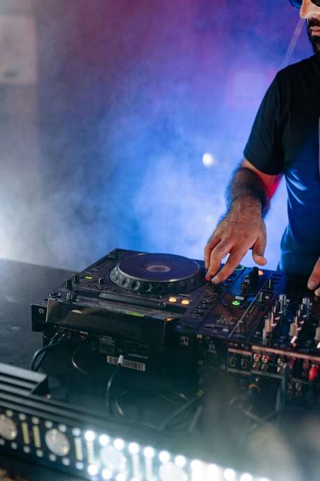 DJ ANGELO